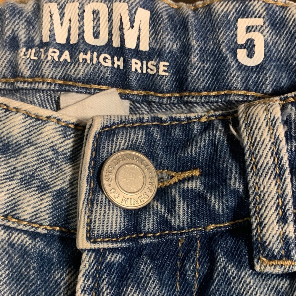 MOM Ultra High Rise Jeans blue size 5